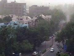 LIVE UPDATES : दिल्ली-NCR में आंधी के बाद बारिश की संभावना