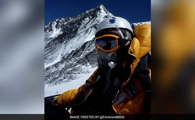 Australian And Dutch Climbers Die After Summiting Mount Everest