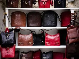 कैसा हो आपका बैग, जो दे आपकी पर्सनालिटी को नया अंदाज? कैसा हो आपका बैग, जो दे आपकी पर्सनालिटी को नया अंदाज?