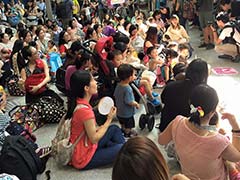 Breastfeeding Flash Mob Takes Over Hong Kong Train Station