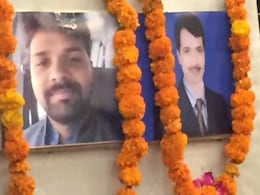 प्रेस क्लब ने बिहार और झारखंड में मारे गए पत्रकारों को श्रद्धांजलि दी प्रेस क्लब ने बिहार और झारखंड में मारे गए पत्रकारों को श्रद्धांजलि दी