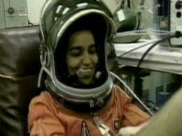 Kalpana Chawla: कागज पर हवाई जहाज बनाने से लेकर अंतरिक्ष में जाने का सपना पूरा करने वाली पहली भारतीय महिला Kalpana Chawla: कागज पर हवाई जहाज बनाने से लेकर अंतरिक्ष में जाने का सपना पूरा करने वाली पहली भारतीय महिला
