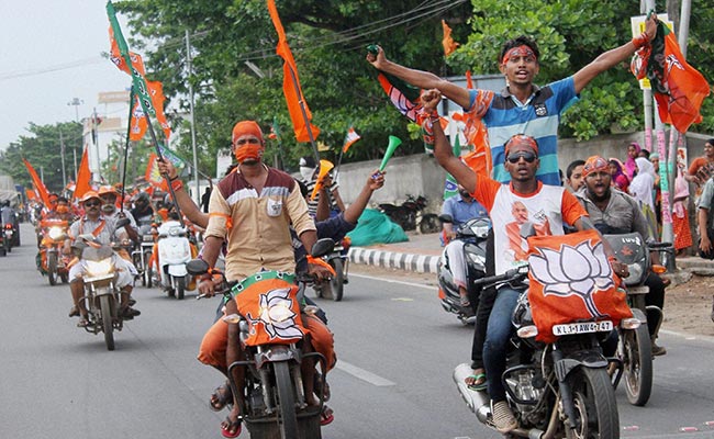 After Extending Liquor Ban For Bengal, Poll Body's Next Move: No Motorbikes