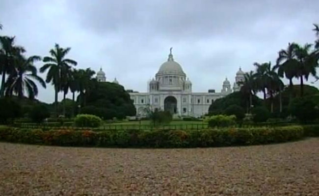 In Kolkata's Respite From Summer, A Whiff Of London