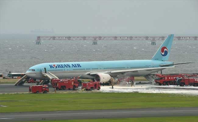 300 Passengers Evacuated From Korean Air Plane At Tokyo Airport