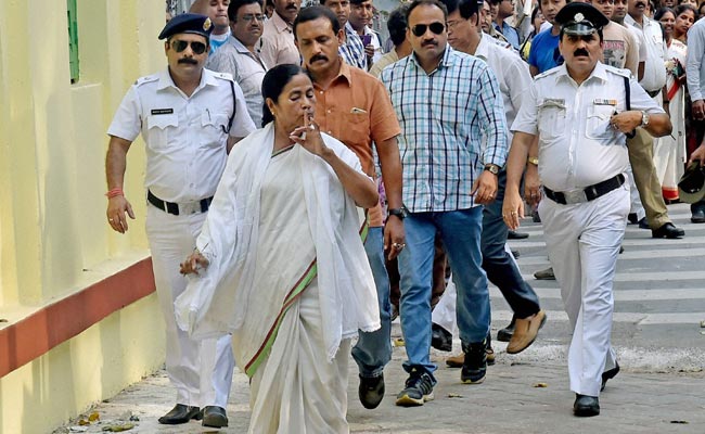 Police Unleashing Terror At Election Commission's Behest: Mamata Banerjee
