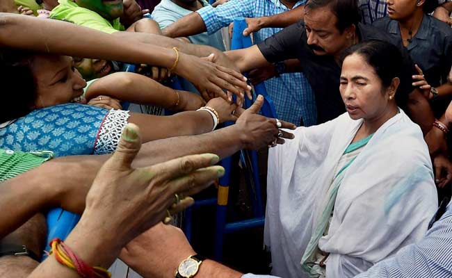 Mamata Banerjee To Attend Mother Teresa's Elevation To Sainthood In Rome