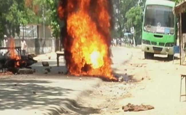 Former Bihar Chief Minister Jitan Ram Manjhi's Convoy Attacked In Gaya