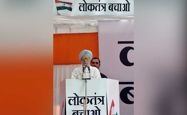 Modi Government Trying To Dislodge Congress Governments: Manmohan Singh