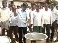 In Telangana Chief Minister KCR's Hometown, A Protest 'Cookout' By Farmers