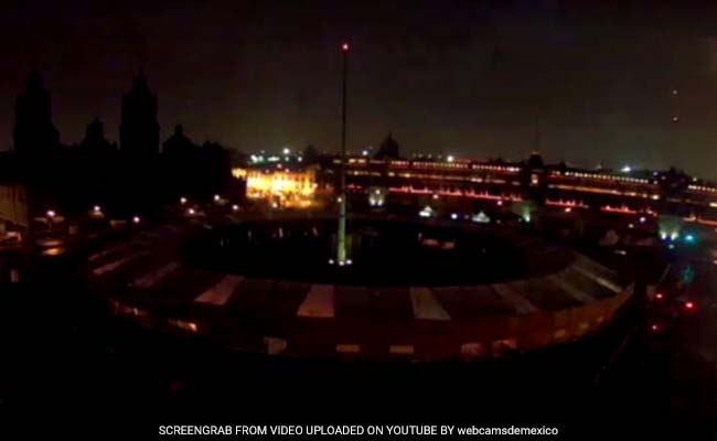 Mysterious Roar And Light In The Sky Wake Mexican City