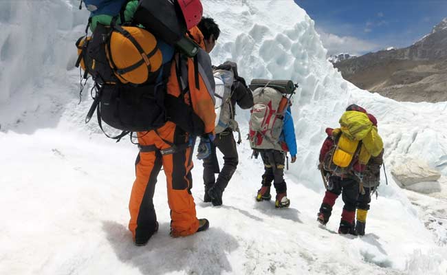 As Many Die At Everest, An Old Problem: Too Many Climbers, Deadly Congestion
