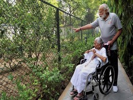 PM Modi's Mother Comes Visiting, He Posts Pics On Twitter PM Modi's Mother Comes Visiting, He Posts Pics On Twitter
