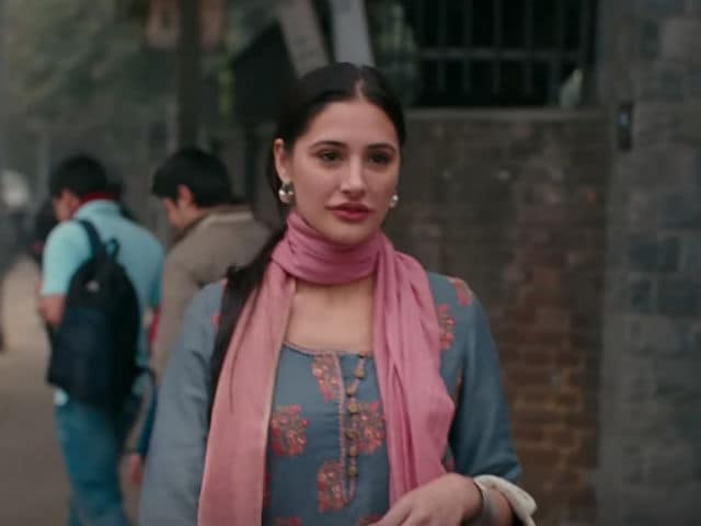 Nargis Fakhri is a Rockstar. Reviews Don't 'Traumatise' Her Anymore
