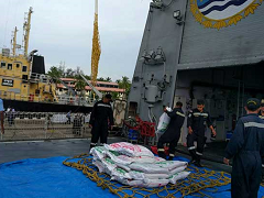 'रोनू' से प्रभावित श्रीलंका में राहत सामग्री पहुंचाने के लिए भारतीय नौसेना के दो जहाज रवाना