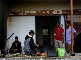 Pakistan To Issue Biometric Passports To Curb Human Trafficking To Europe, Gulf Pakistan To Issue Biometric Passports To Curb Human Trafficking To Europe, Gulf