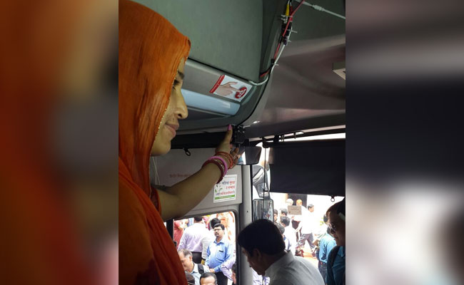 यूपी रोडवेज बसों में लगेंगे पैनिक बटन, दबाते ही 'बचाओ..बचाओ' का होगा शोर