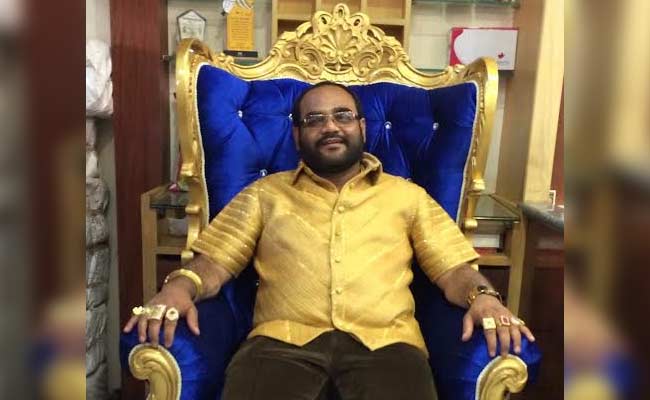 सोने की शर्ट पहनने वाले नासिक के पंकज पारेख का नाम अब गिनीज बुक ऑफ रिकॉर्ड्स में