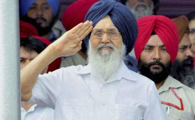 Parkash Badal Warns Cow Vigilantes Of Strict Action For Breaking Law