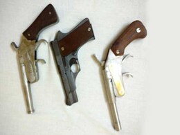 देखिए... कैसे आते थे दिल्ली में हथियार, पुलिस को चकमा देता रहा बदमाश गिरफ्तार देखिए... कैसे आते थे दिल्ली में हथियार, पुलिस को चकमा देता रहा बदमाश गिरफ्तार