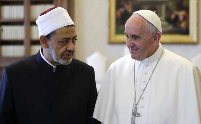 Pope Francis And Top Imam Embrace In Historic Meeting At Vatican