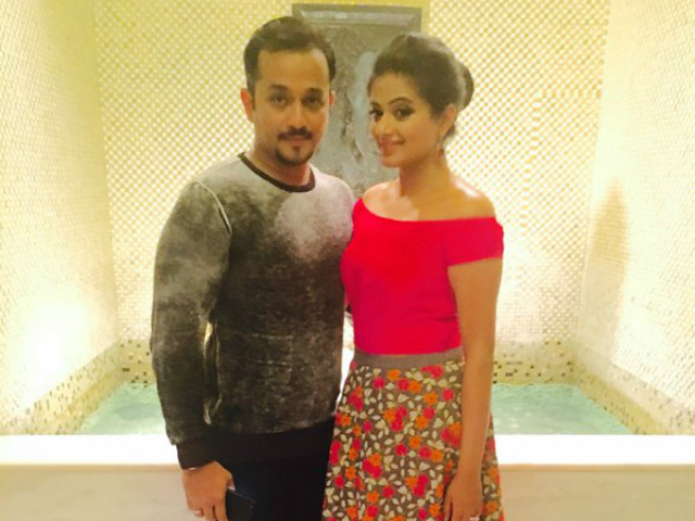 Actress Priyamani Engaged to Mustufa Raj. See Pic Here