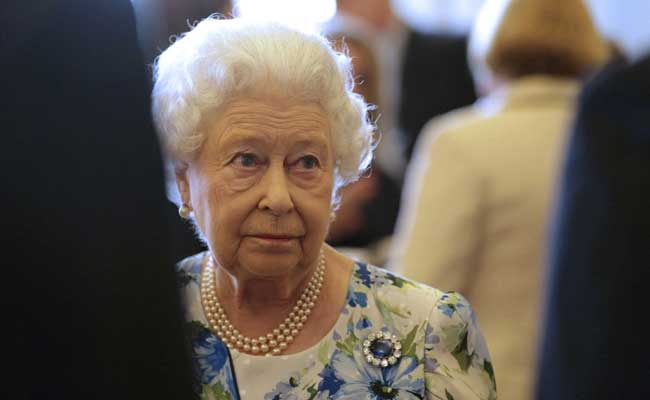 Britain's Queen Caught On Camera Calling A Chinese Officials 'Rude'