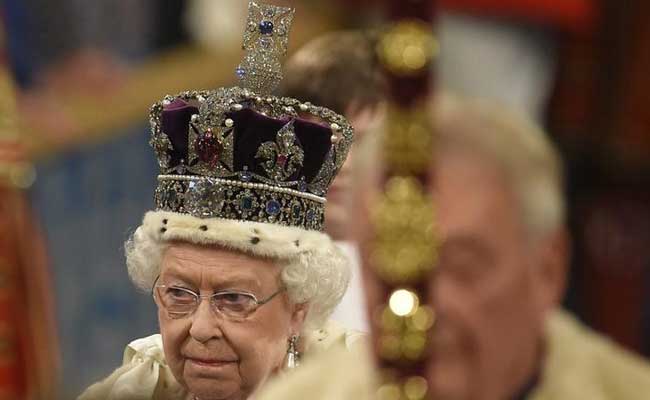 Queen Elizabeth Unveils British Government's Reform Agenda Ahead Of European Union Vote