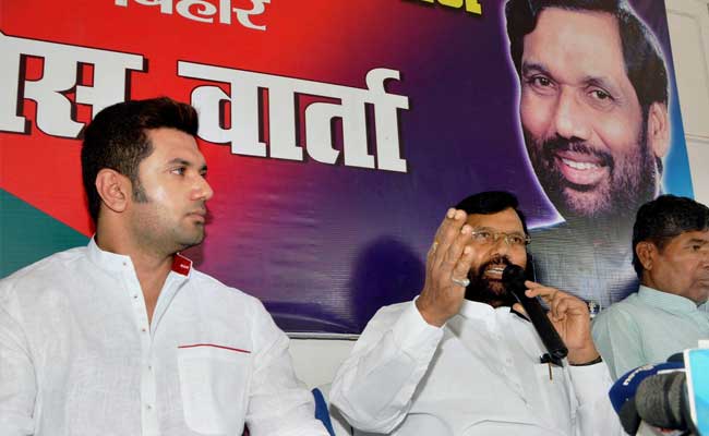 Ram Vilas Paswan Says Nitish Kumar Government Won't Last Long In Bihar