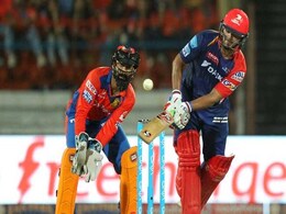 रणजी इतिहास का सबसे तेज शतक बनाकर ऋषभ पंत ने मचाई थी धूम, मिला इस प्रदर्शन का 'इनाम' रणजी इतिहास का सबसे तेज शतक बनाकर ऋषभ पंत ने मचाई थी धूम, मिला इस प्रदर्शन का 'इनाम'