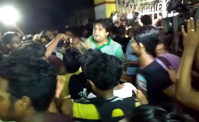 Chaos, Clashes At Jadavpur University; BJP's Roopa Ganguly Stopped From Entering Campus