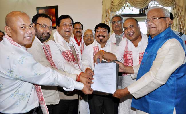Leaders Of Anti-Foreigner Movement Endorse Sarbananda Sonowal For Top Job