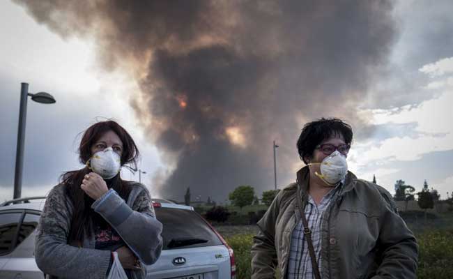 Suspected Arson At Spanish Tyre Dump Forces Evacuations