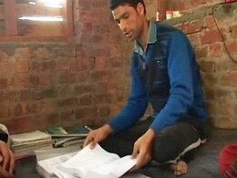 थोड़ी सी करें मदद, कश्मीर के शागुंड गांव का पहला IITian बन सकता है शकील थोड़ी सी करें मदद, कश्मीर के शागुंड गांव का पहला IITian बन सकता है शकील
