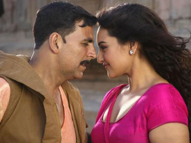 Sonakshi Sinha to Star in Akshay Kumar's <I>Namaste England</i>