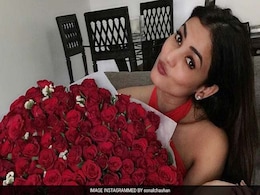 एक्ट्रेस सोनल चौहान के साथ जयपुर में हुआ दुर्व्यवहार, शमिता शेट्टी को भी कहा गया अपशब्द एक्ट्रेस सोनल चौहान के साथ जयपुर में हुआ दुर्व्यवहार, शमिता शेट्टी को भी कहा गया अपशब्द