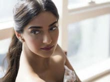Sonam Kapoor's <i>Battle For Bittora</i> on Hold Due to Date Issues