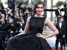 Cannes 2016: Aishwarya Won't be at amfAR Gala But Sonam Will