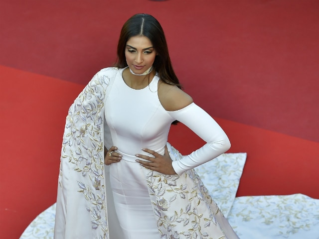 Sonam Kapoor's Cannes Dress Was a Hit, Right? Wrong. Not With Everyone