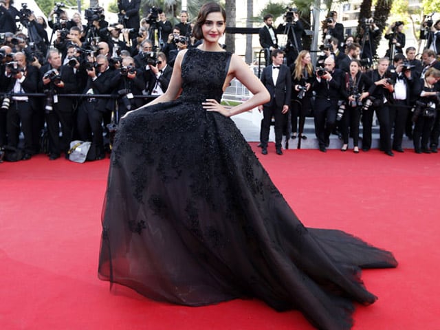 Cannes 2016: Aishwarya Won't be at amfAR Gala But Sonam Will