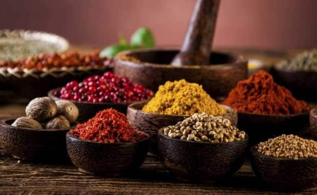 किचन में मौजूद ये मसाले मोटापे के हैं दुश्मन, पेट की चर्बी को मक्खन की तरह पिघला कर निकाल देंगे बाहर किचन में मौजूद ये मसाले मोटापे के हैं दुश्मन, पेट की चर्बी को मक्खन की तरह पिघला कर निकाल देंगे बाहर