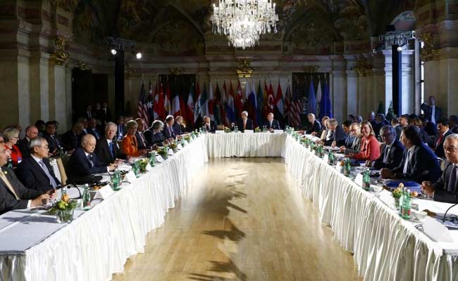 World Powers Meet To Save Syria Peace Hopes