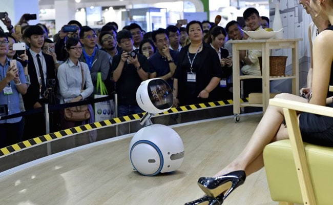 Robot Home-Help And Virtual Reality At Taiwan's Computex