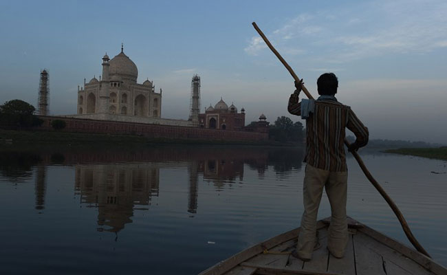 Green Tribunal Raps Civic Bodies In Agra Over Waste Around Taj Mahal