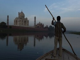 Find Reason Behind Green Pigment On Taj Mahal: Akhilesh Yadav To Officials Find Reason Behind Green Pigment On Taj Mahal: Akhilesh Yadav To Officials
