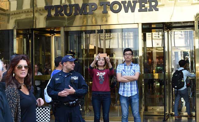 Trump Tower Becomes Hot New York Tourist Magnet