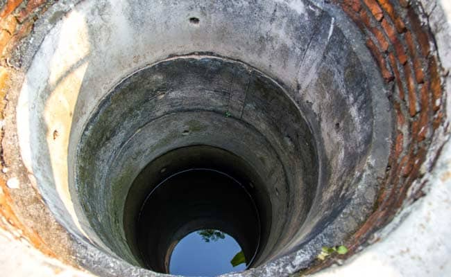 Teenager Falls Into 80 Feet Deep Well In Coimbatore, Search On