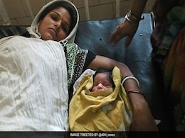 Woman Being Rushed To Hospital Delivers Baby In Delhi Police PCR Van Woman Being Rushed To Hospital Delivers Baby In Delhi Police PCR Van