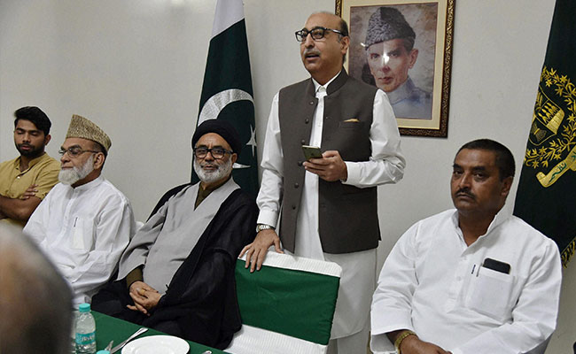 Ex-Pak Envoy Retweets Photo Of Adult Filmstar As Kashmiri Who Lost Vision