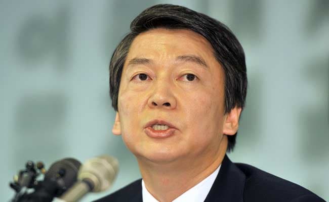 South Korean Presidential Hopeful Resigns Amid Scandal